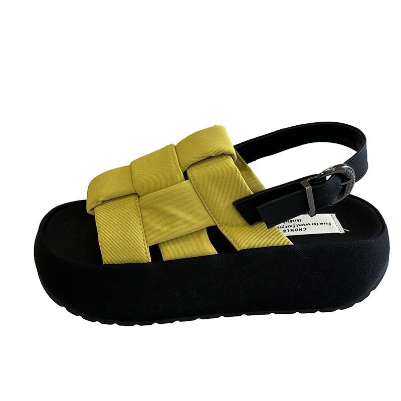 Premium sandals women's summer outer wear 2025 new super fire thick sole heightening woven seaside vacation sandals