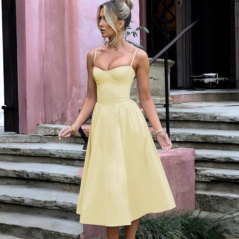 European American Women's Spring/Summer 2026 Sexy Spaghetti Strap Open-Back Slimming Dress