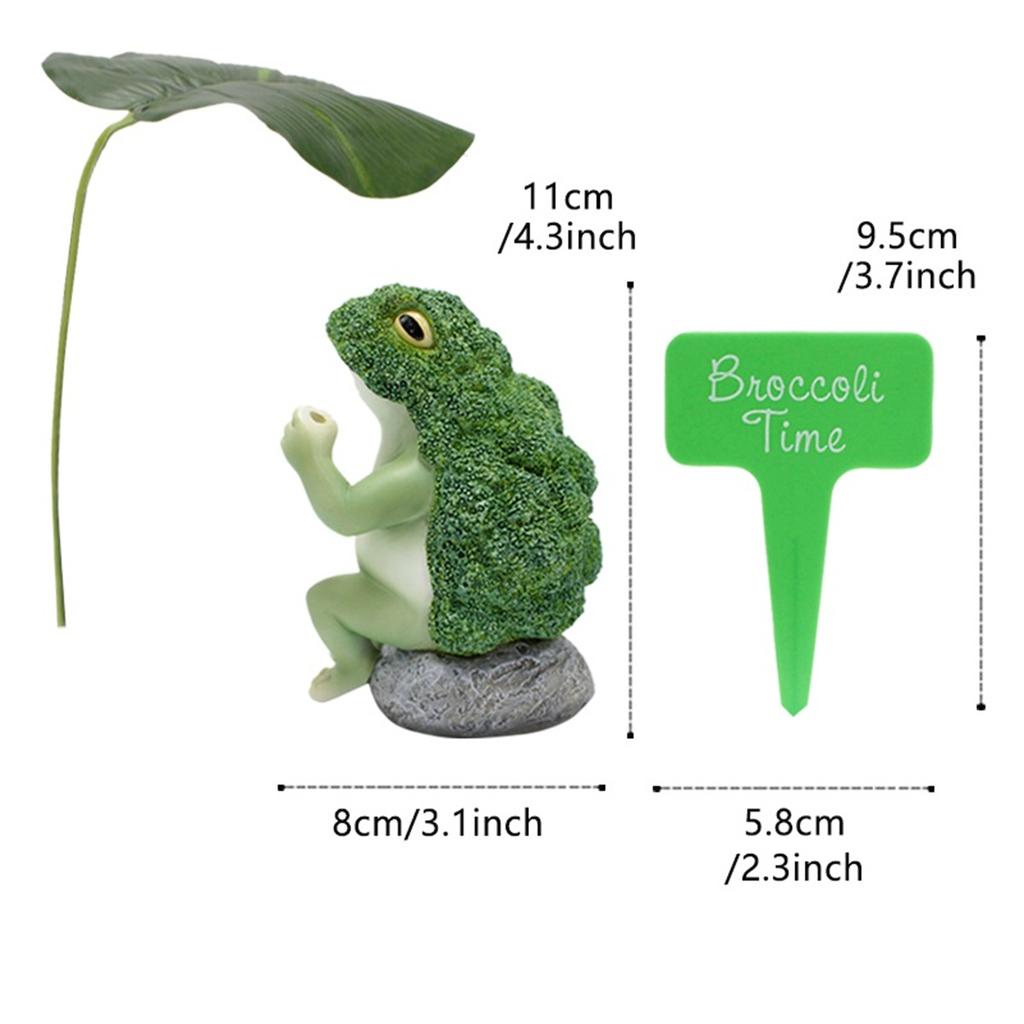 A sitting frog resin ornament, suitable for garden scene arrangement of animal ornaments, home decoration ornaments, green veget