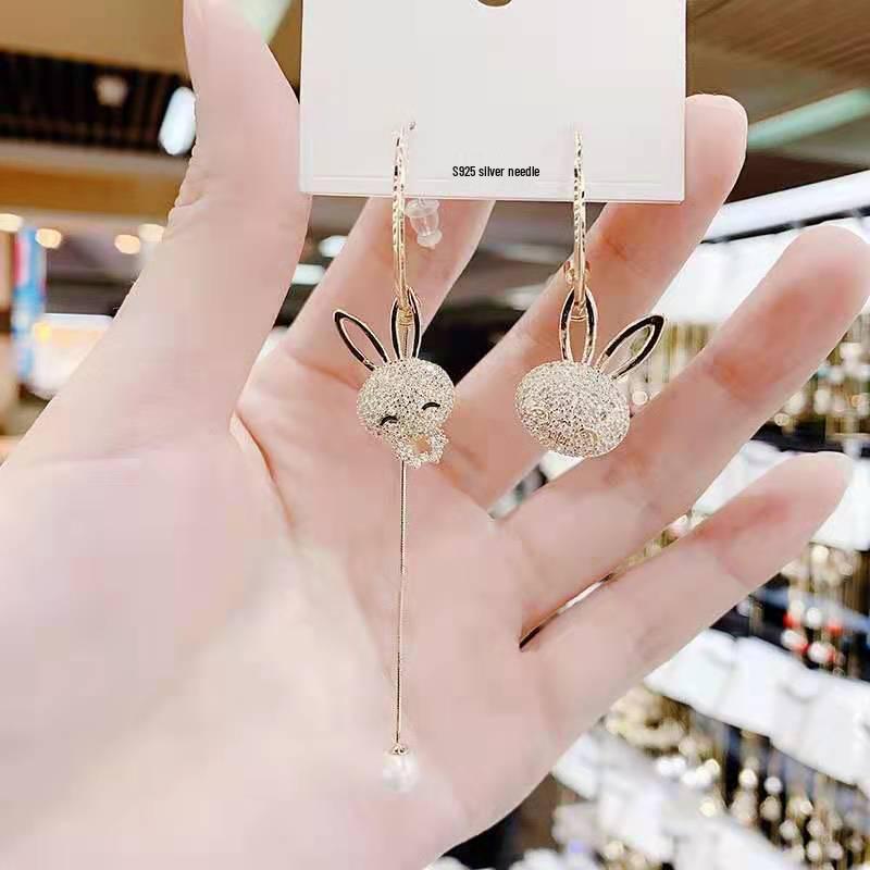 Koreanische stilvolle Quastenohrringe: Glänzend, luxuriös und figurschmeichelnd Sommer-Mode für Frauen