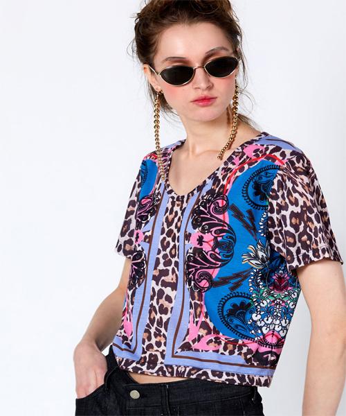 GREEDILOUS Leopard V-Neck T-Shirt