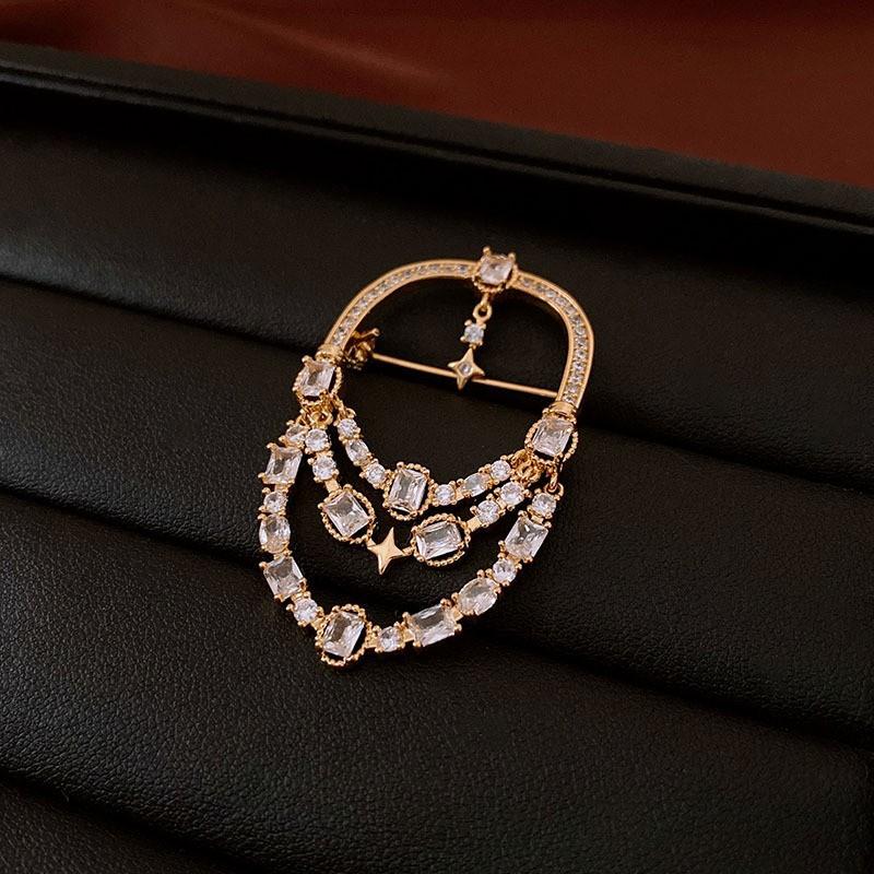 Średniowieczna Vintage Broszka z Kontrastującą Pszczołą Inkrustowana Diamentami Retro Lekki Luksus High-endowa Korsaż Wykwintne Wszechstronne Dodatki Kobiety