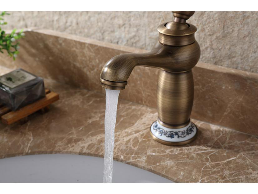 Evropská starožitná růžově zlatá a nefritová magická lampa umyvadlová baterie - Horká/studená směšovací