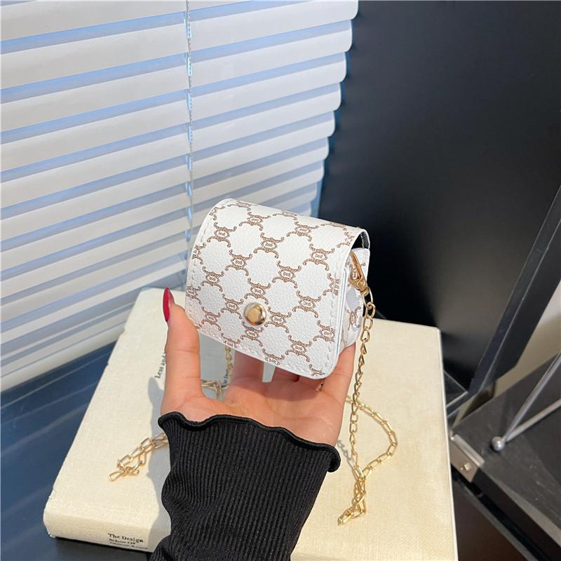This Year's Popular Mini Small Bag Women's 2025 New Trendy Fashion Simple Shoulder Messenger Bag Trendy Versatile Small Square Bag