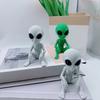 3D-gedruckte Alien-Statue, Sci-Fi UFO Alien-Skulptur, Lustige sitzende Alien-Figur, Kreatives Ornament für Zuhause Büro Schreibtisch Regal Arbeitsplatz Kaffee