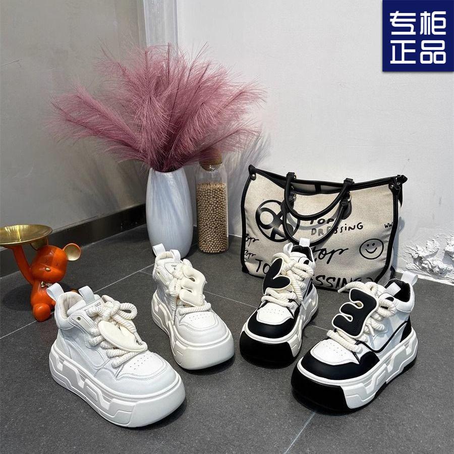 Non-slip heightening round head white shoes for women's 2025 spring new muffin thick-soled versatile casual sports board shoes for children