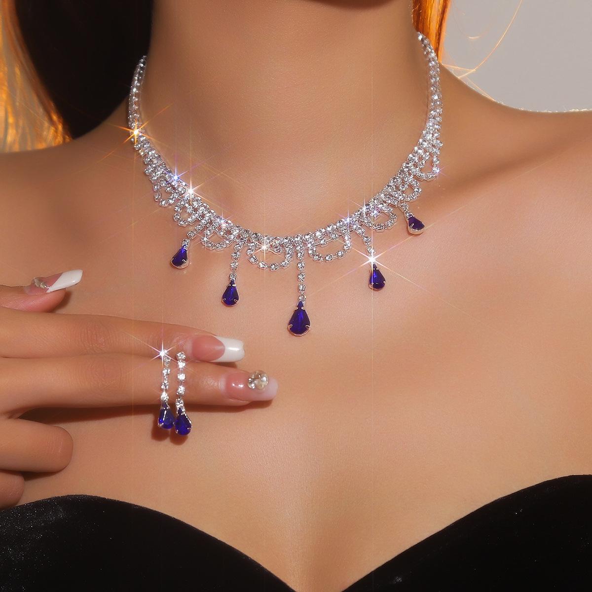 

Блестящее ожерелье из двух частей, серьги с бриллиантами, стильный универсальный комплект из двух частей