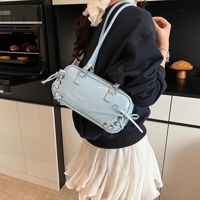 Summer Popular Small Bag Women's 2025 New Fashion Versatile Messenger Bag Portable Underarm Bowling Bag