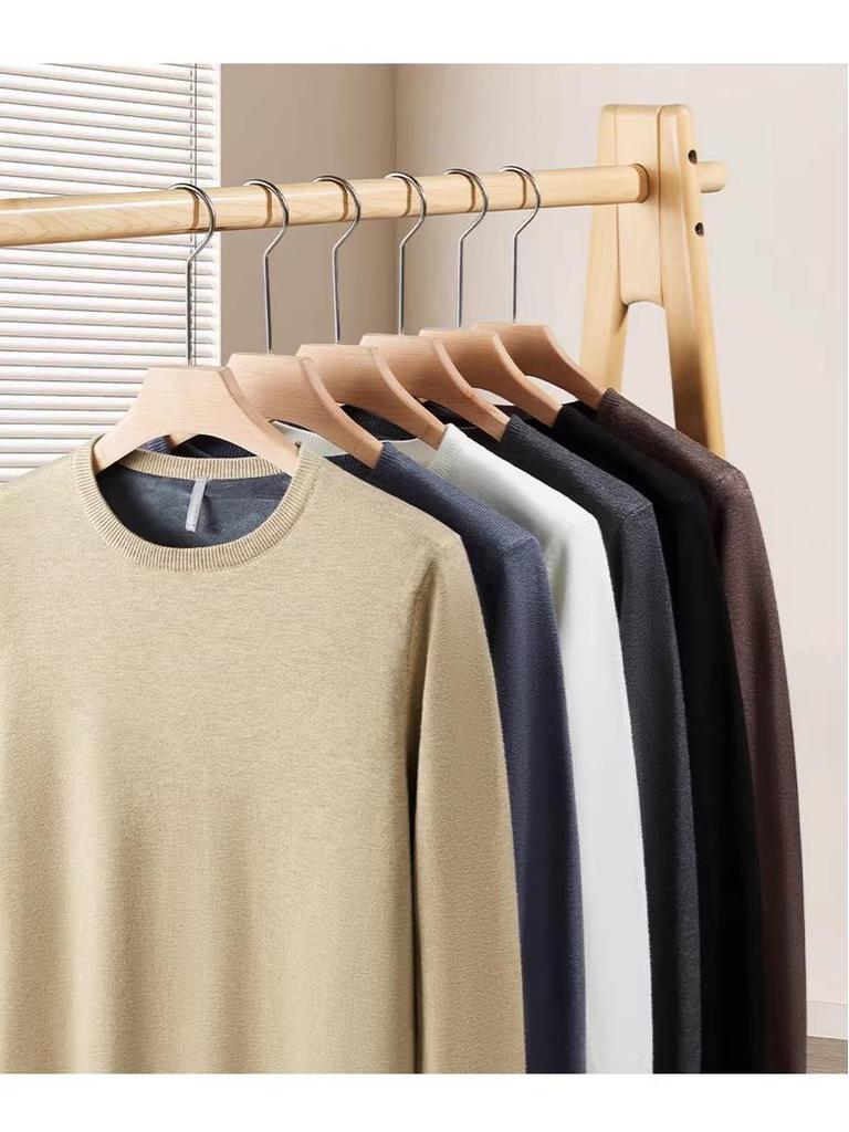 Men’s Winter One-Piece Velvet Sweater: Round-Neck, Thickened Base Layer, Warm Solid Color Knitwear