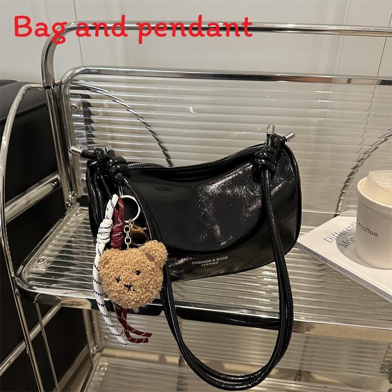 

Color Solid Minimalist Letter Printed Women Casual Shoulder Bag With Pendant