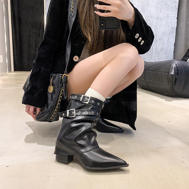 Mode Modische und vielseitige spitz zulaufende hochhackige Stiefeletten für Damen 2025 neues Designgefühl, Nischen-Stiefeletten mit Gürtelschnalle