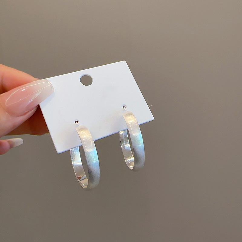 Brushed round plain ring earrings light luxury high-end earrings fashion personality simple earrings women