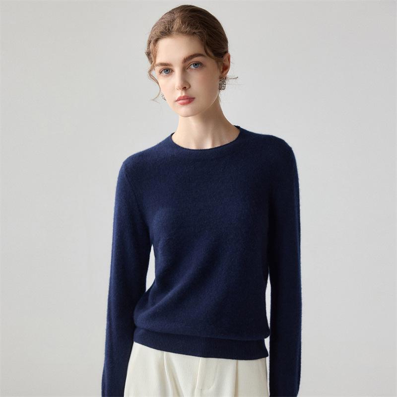 Luxuriously Soft 100% Cashmere Women's Sweater: Round Neck, Solid Color, Relaxed Fit, Perfect for Autumn and Winter.