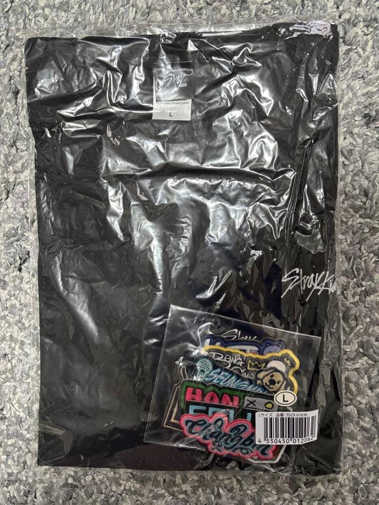 [USED] Stray Kids FC Exclusive T-shirt with Patch, Size L