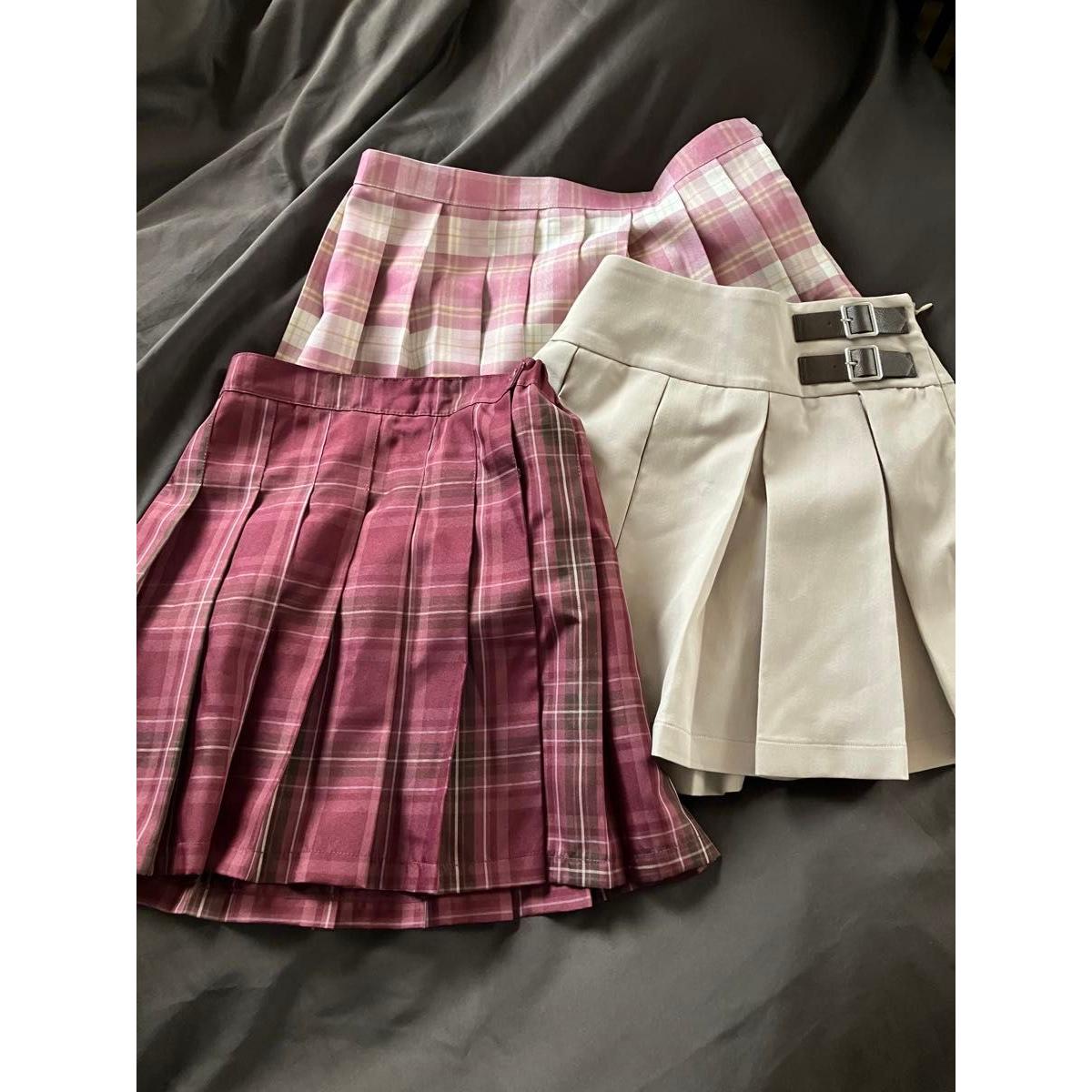 Girls pleated skirt 3-piece set New with tags and used only once INGNI Wigo and others