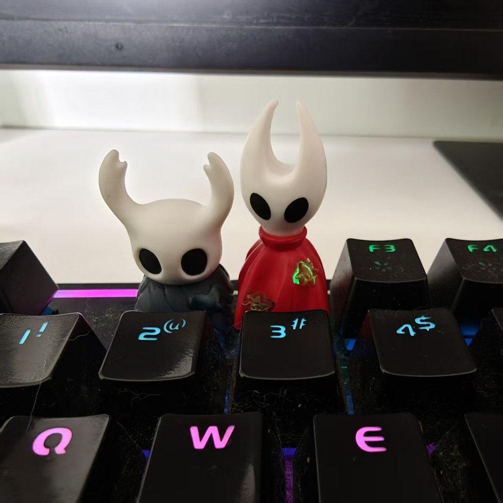 Hollow Knight Pvc Keycap Set With Bee And Knight Design For Gaming Enthusiasts