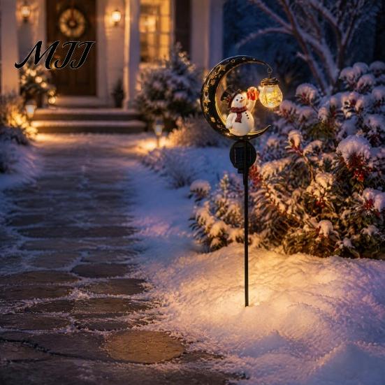 Solar Pathway Light Snowman Garden Stake Light, Powered Crescent Moon Lamp, Holiday Landscape Decor for Warm Glow Waterproof Christmas