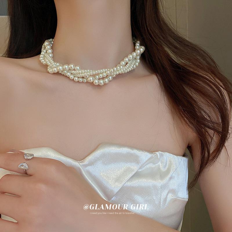 Collana a Clavicola con Nappa di Perle e Farfalla in Stile Coreano