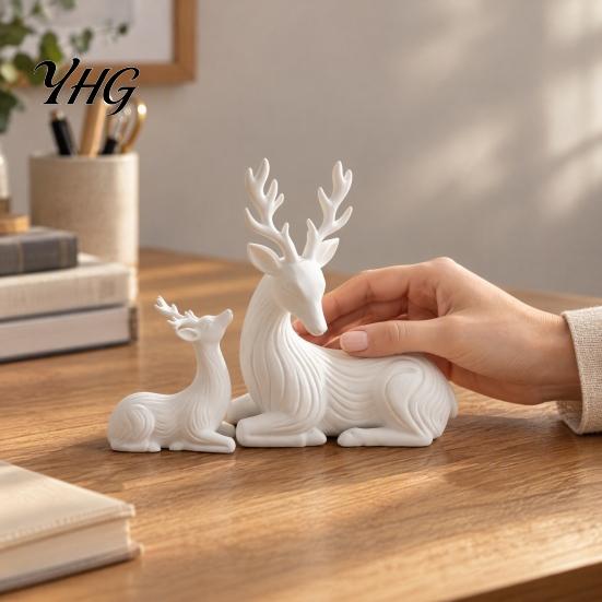Elegant Interior Accents 2Pcs 3D Printed Parent-child Deer Figurines, Minimalist Animal Statue for Christmas Family Statues Home Decor, Aesthetic