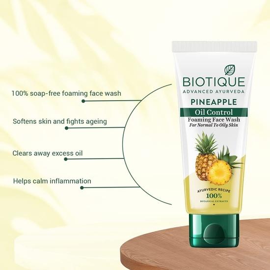 Biotique Pineapple Oil Control Foaming Face Wash | Hydrates Dry Skin | 100% Botanical Extracts | Suitable for All Skin Types | 150ml
