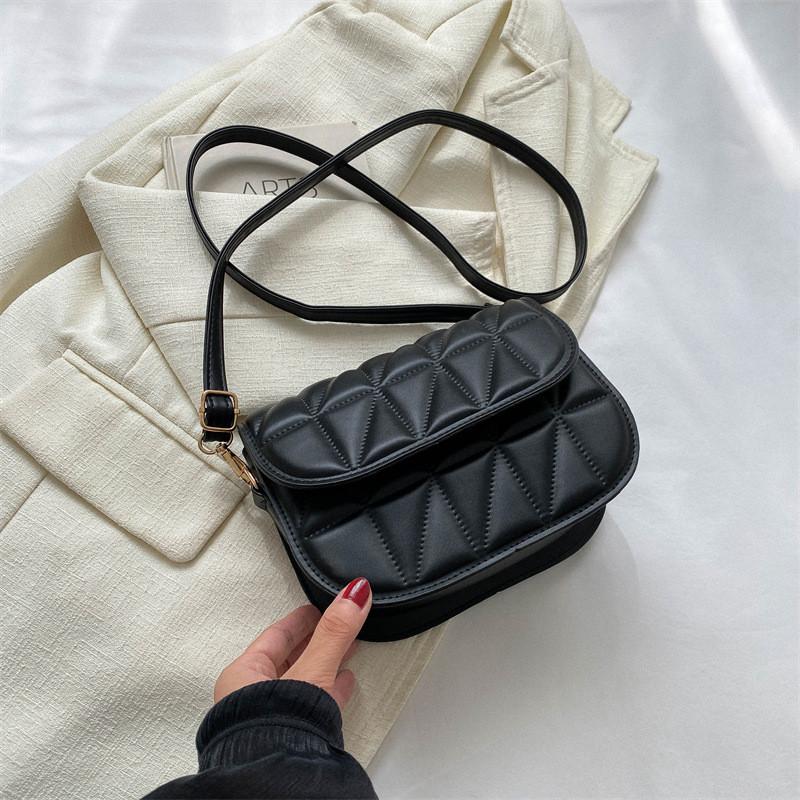 Chic And Fashionable Small Square Shoulder Bag For Everyday Street Style чёрный