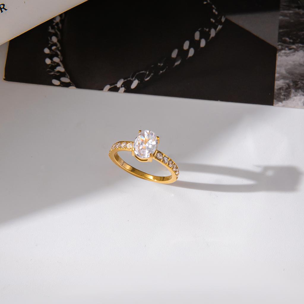 Neuer Guss PVD-beschichteter weißer glänzender Zirkonia-Ring für Damen, täglicher Modeschmuck, Accessoires, Geschenk