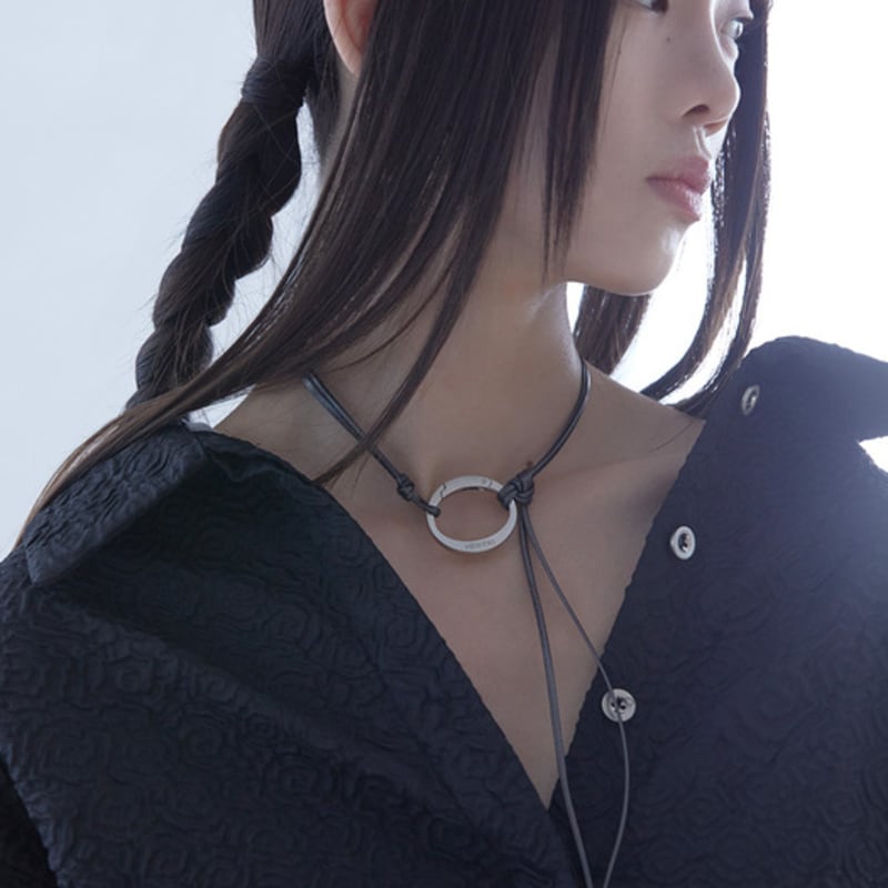 Kitschic Karabiner necklace_Black