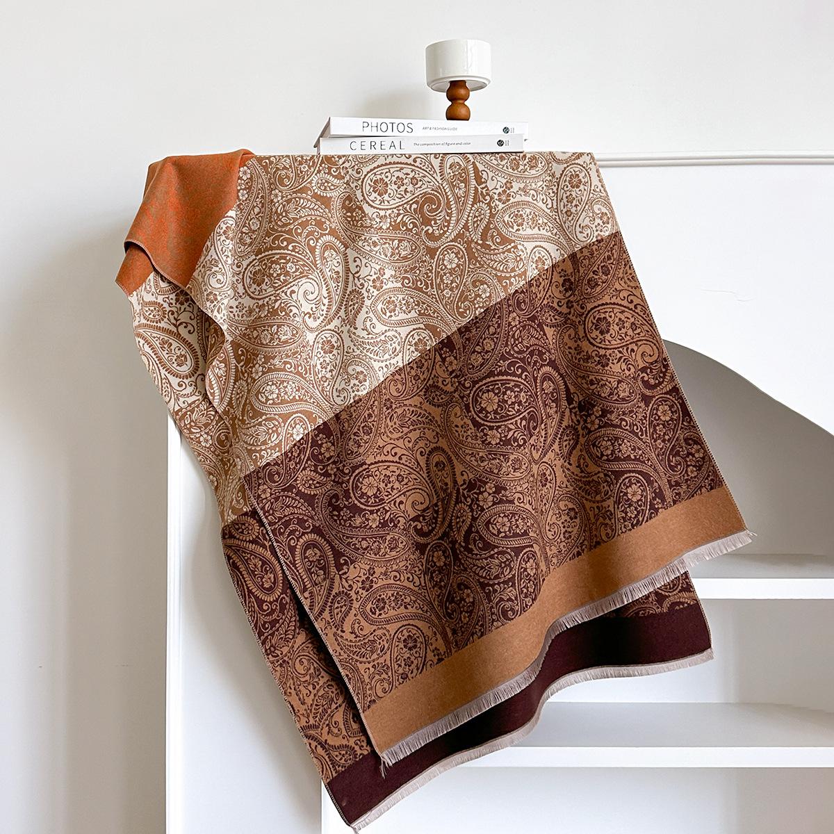 

Женский зимний шарф в стиле ретро, экзотический, с узором «Кашемировый цветок», осенне-зимний шарф из искусственного кашемира, шаль, подчеркивающая высокий класс и темперамент 185*65cm коричневый