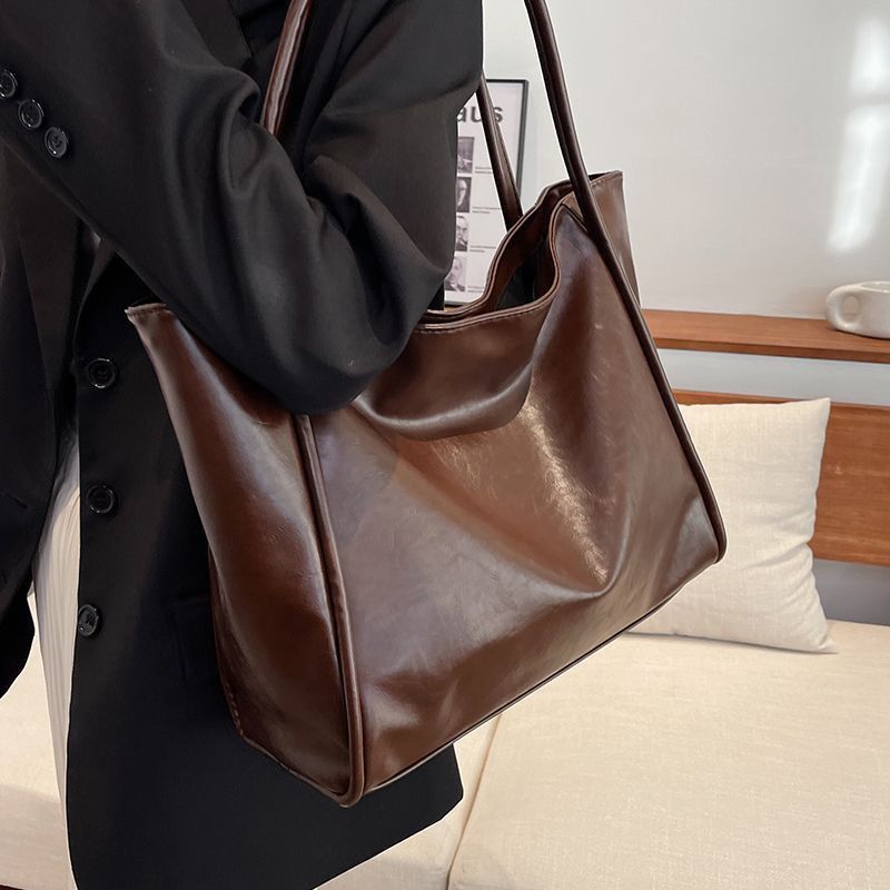 Simple Large Capacity Women's Bag Fashionable Textured Women's Bag Retro Handbag Versatile Shoulder Tote Bag