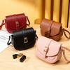 Simple metal buckle flip adjustable shoulder strap messenger bag personalized versatile commuter women's bag fashion saddle bag