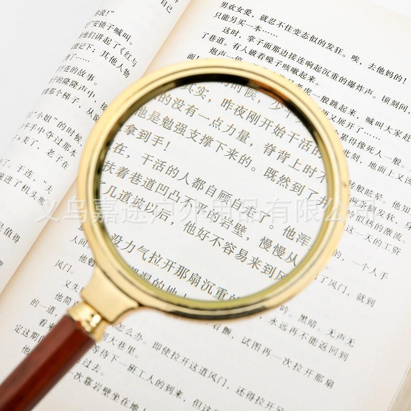 High-definition handheld magnifying glass with 11x high-concentration light ignition for children, students and the elderly