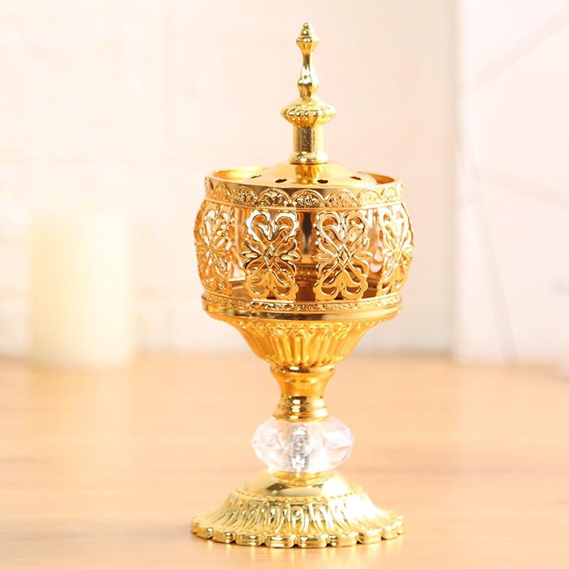 Exquisite Arabic Style Hollow Tower Incense Burner  Crafted From Golden Metal for Bakhoor Ideal for Home and Hotel Ornament