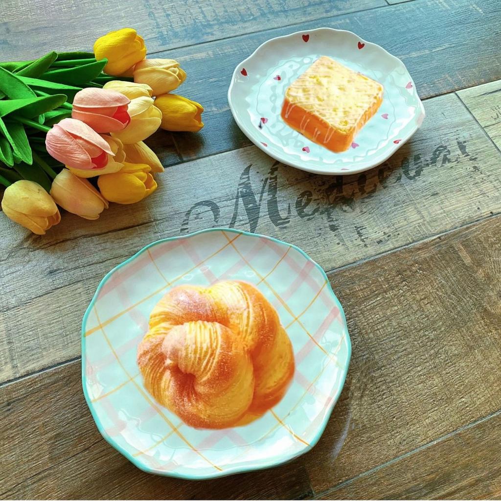 Korean Ins Style Handmade Ceramic Plate Irregular Floral Cake Dessert Dish