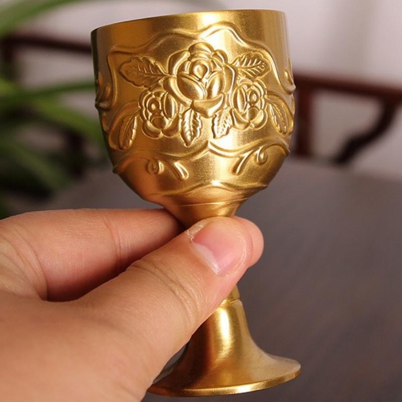 Brass Portable Mini Spirit Vodka Goblet, Engraved Flower Shaped Beverage Copper Cup,Friends Festive Gift Decoration 40ml,1pcs,