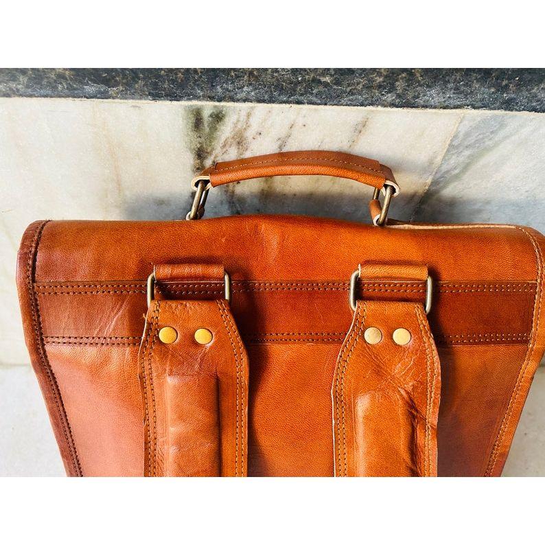 Комфортный кожаный рюкзак Handicraft. 12 x 16 x 5 in коричневый — фото 7