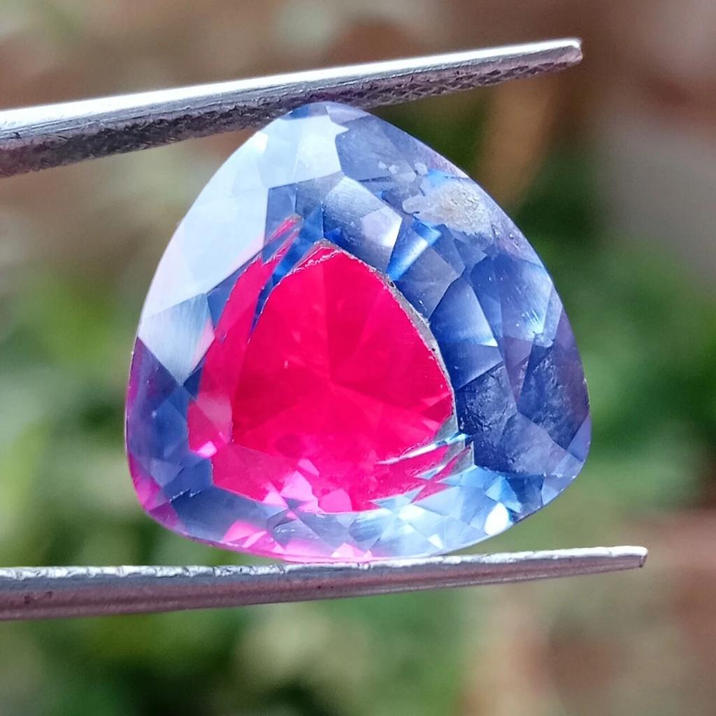 Beautiful Pitambari Sapphire Bi-Color Natural Trillion Cut 18+ Ct Gemstone