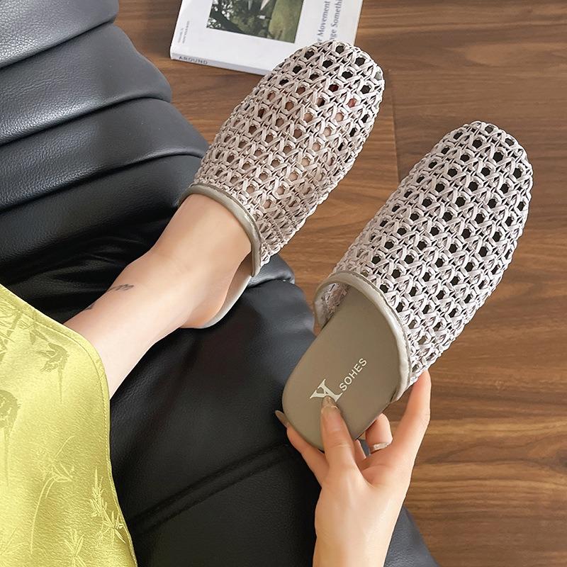 New woven comfortable outer wear half slippers new breathable hollow casual cool slippers