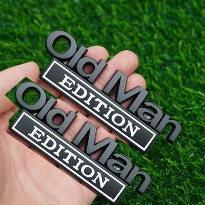 1 pieza Insignia Adhesiva Emblema 3D "Edición Viejo para Hombre" - Divertido Humor sobre el Envejecimiento Calcomanía para Coche para SUV, Camioneta, Motocicleta - Decoración de Repuesto para Puerta y Aleta