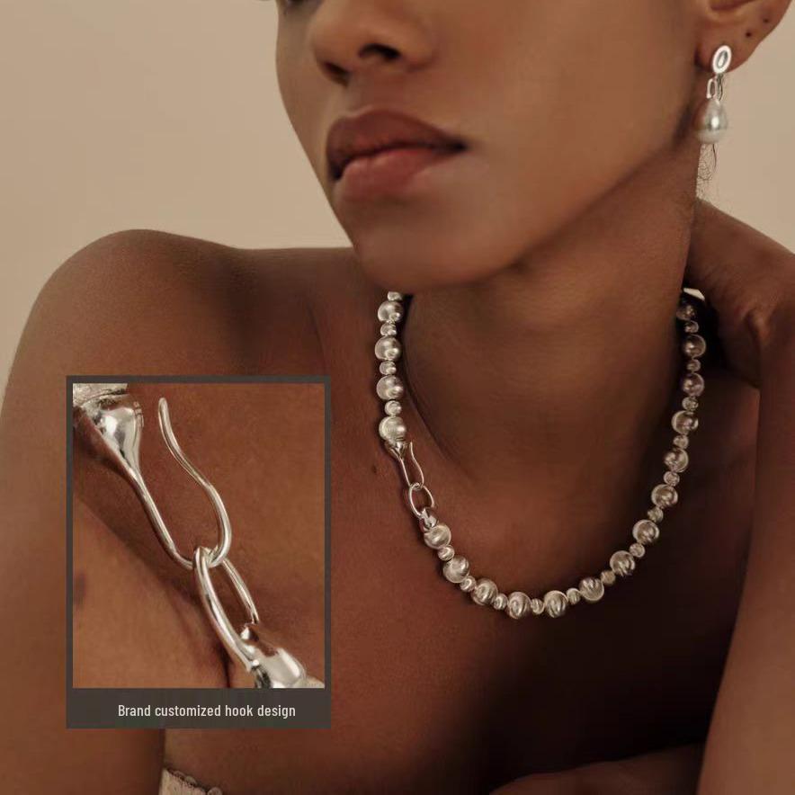 2024 Silver Brushed Ball Flower Carved Clavicle Necklace