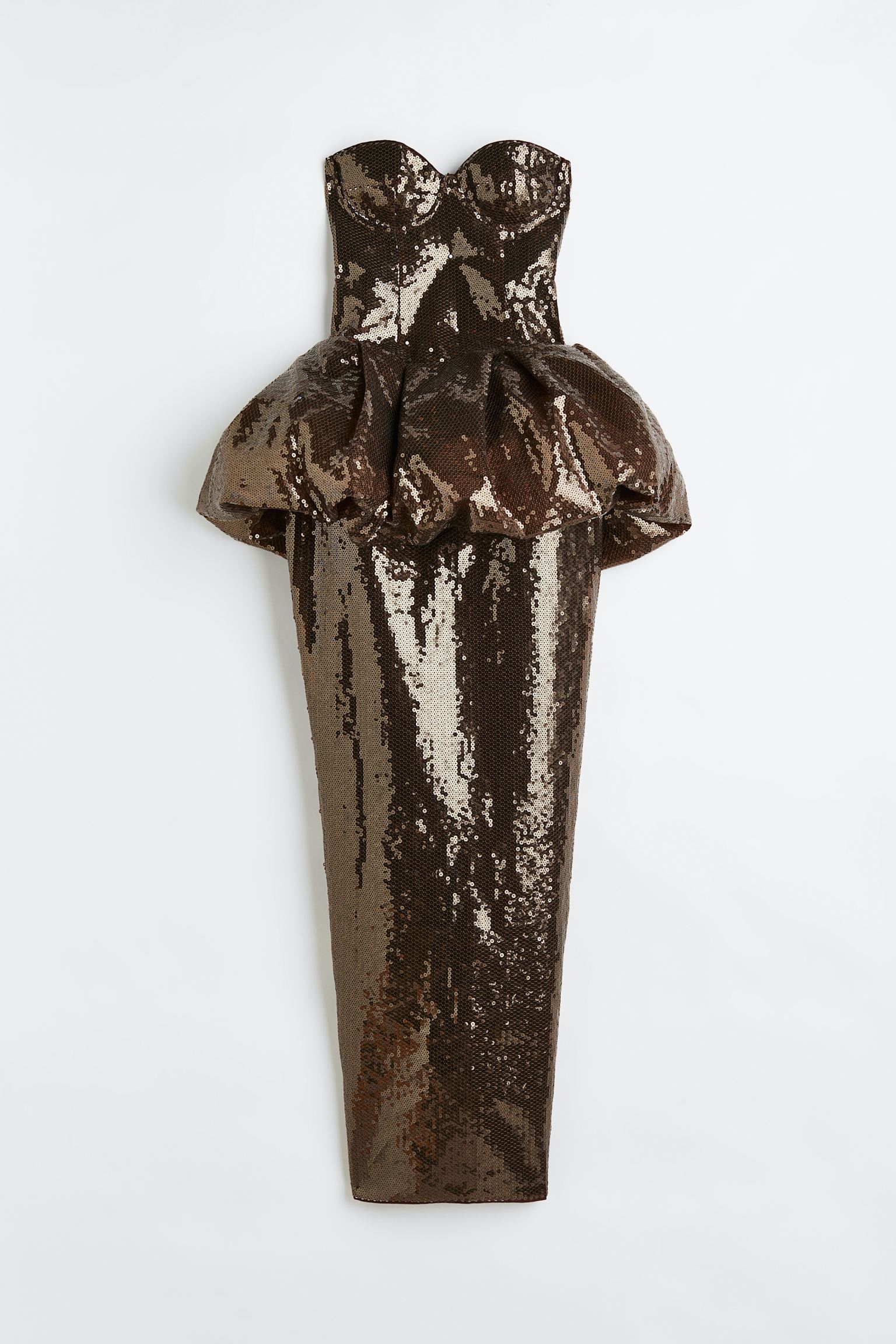 

Voluminous sequined bandeau dress