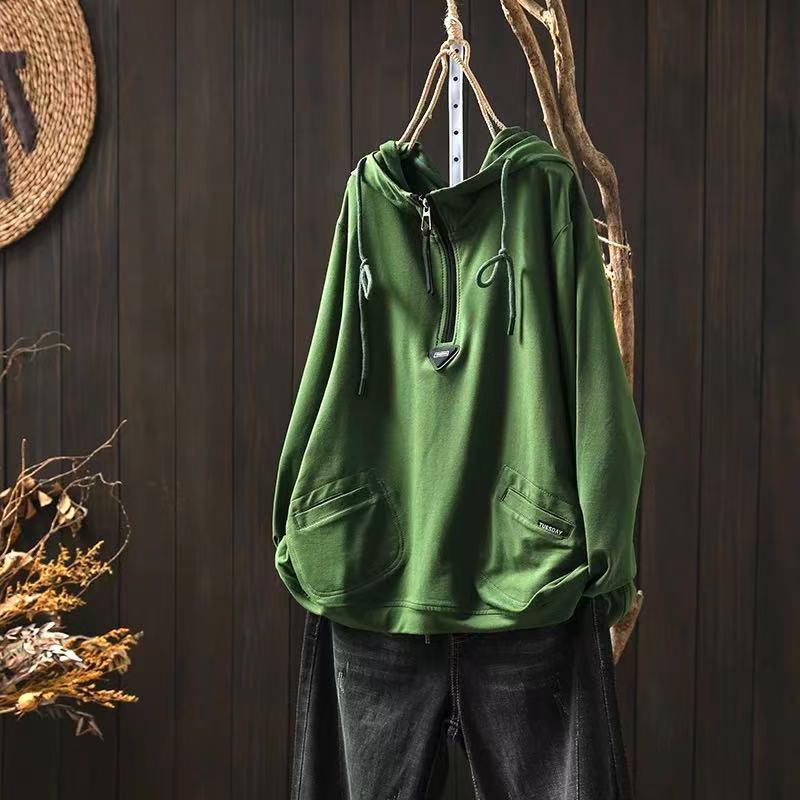 Women's Hooded Half-Zip Hoodie: Large Pockets, Subtle Logo, Stylish Loose-Fit, Casual Long-Sleeve Top