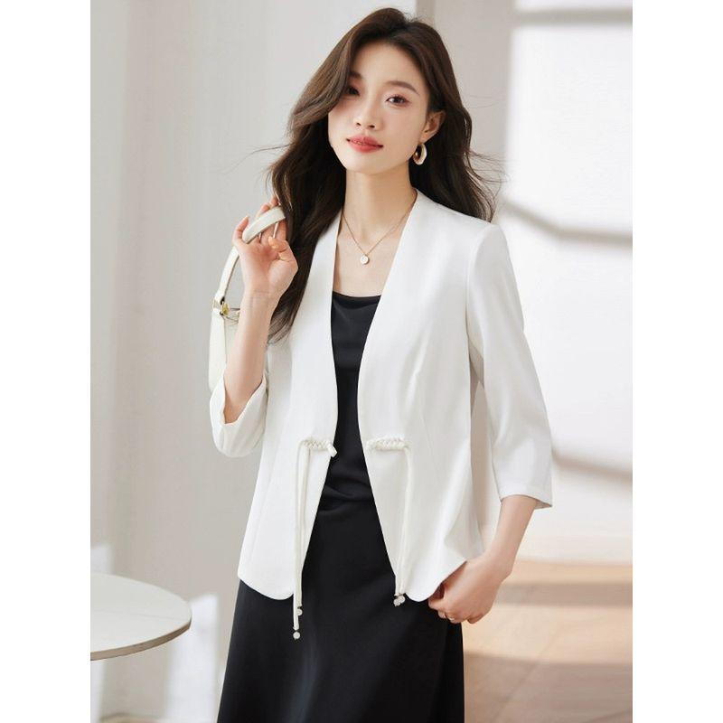 

Женская одежда больших размеров Новый китайский стиль Весна и лето Застежка на одну пуговицу Тонкий офисный костюм Рукав три четверти Маленькое пальто Мода White 4XL