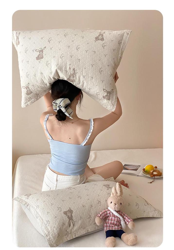 Cartoon Cotton Jacquard Pillowcase Set: 4-Layer Gauze, Soft, Breathable, Universal for All Seasons (Set of 2)