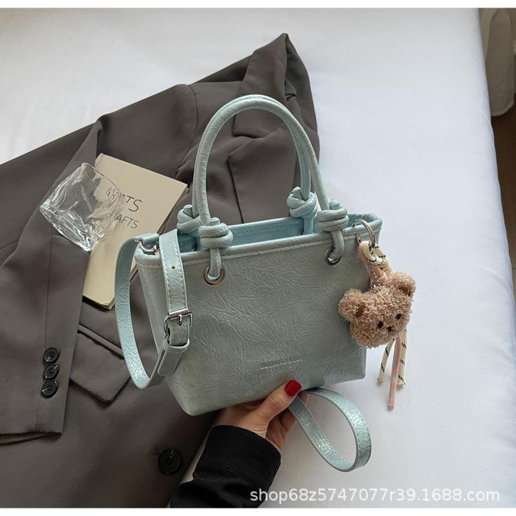 

Popular popular bags women s spring summer versatile 2025 new Korean version casual messenger bag portable bucket bag