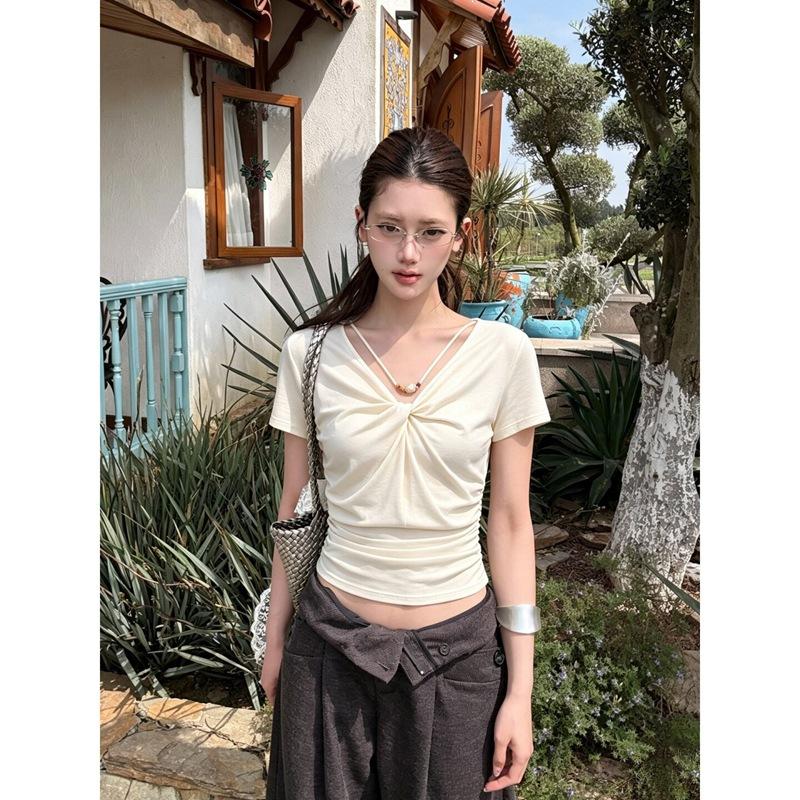 Korean V-neck kink short-sleeved t-shirt women's summer slim-fit pleated versatile top