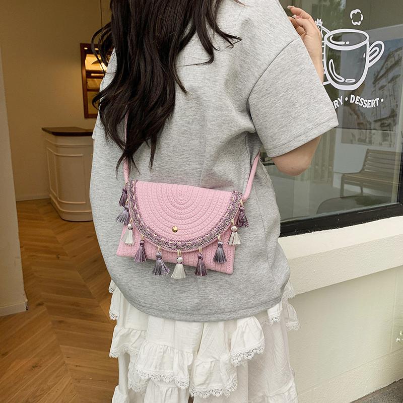 Summer Trend Small Saddle Bag With Seamed Design For Street Fashion Look