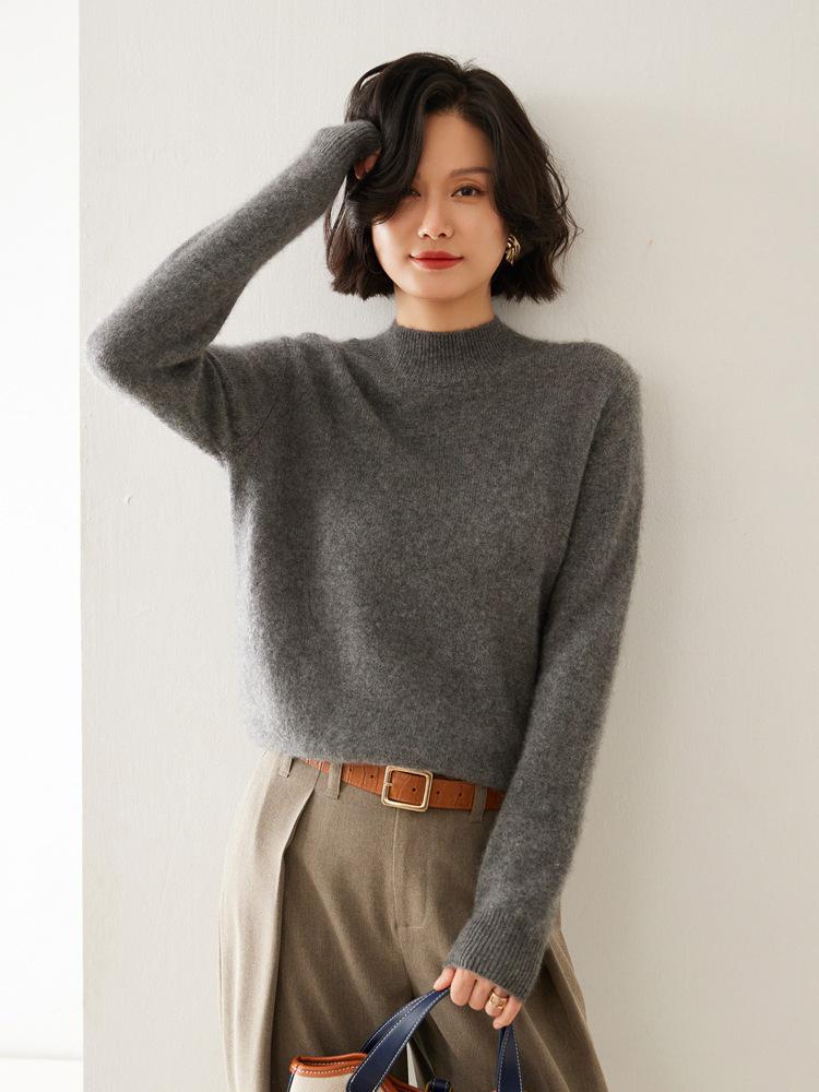 Women's Classic Cashmere Sweater - Autumn/Winter Style, Seven-Stitch Half-High Collar, Regular Shoulder, Long Sleeve, Solid Color, Commuter-Friendly.