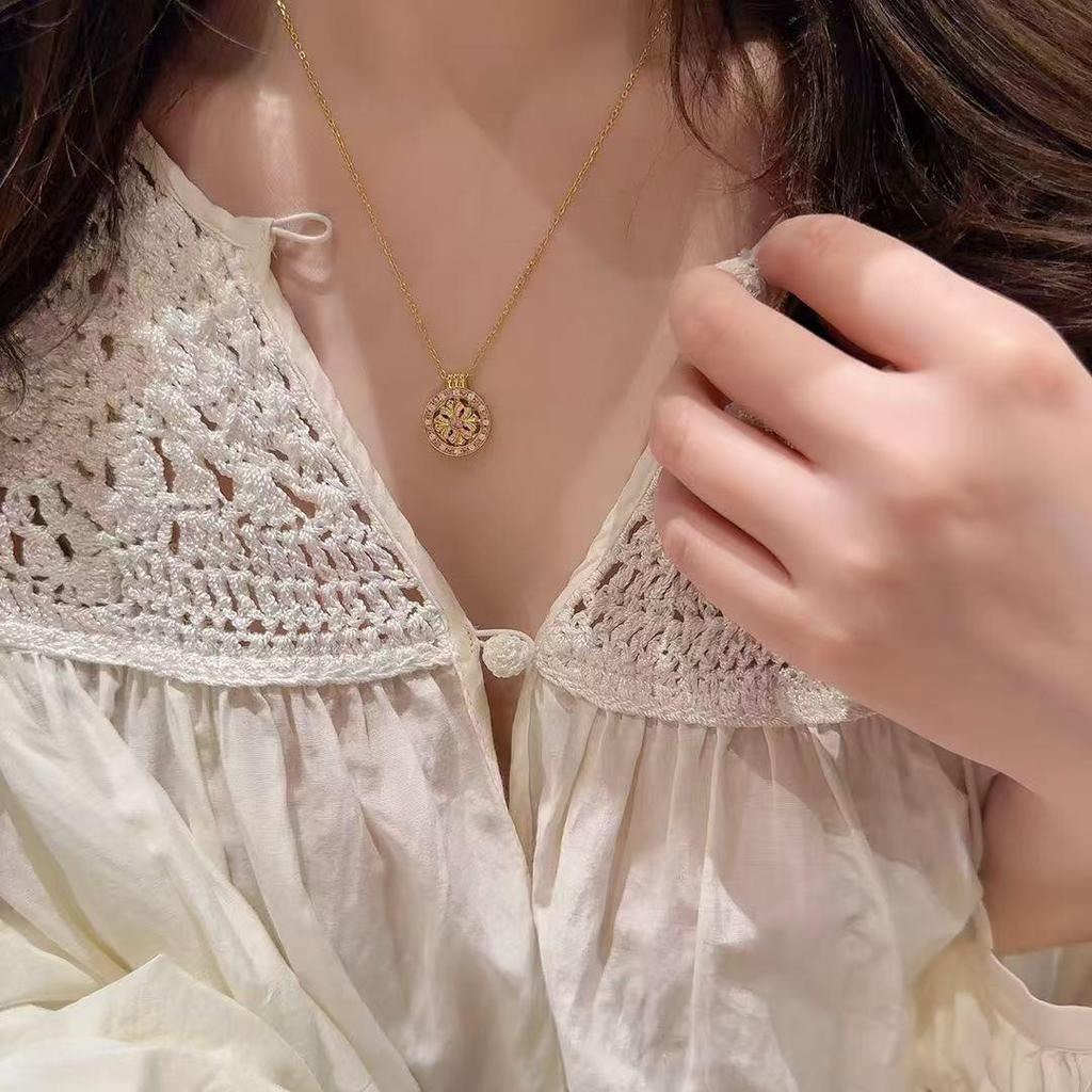 Gold-Plated Camellia Necklace with Inlaid Diamonds