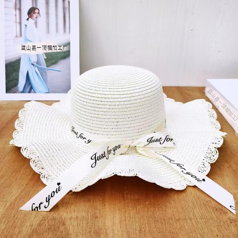 Women Lace Edge Wide Brim Straw Sun Hat Letter Print Ribbon Bow Decor Foldable Beach Hat Lightweight Breathable UV Protection Summer Cap
