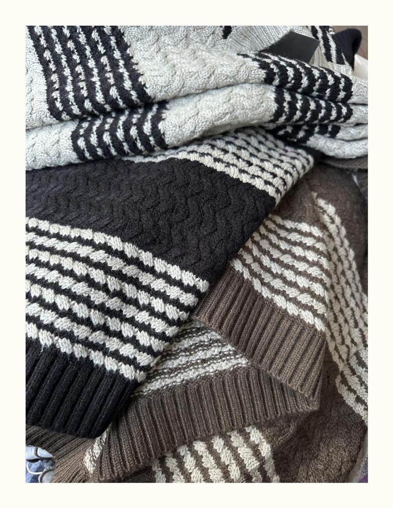 Xiao Wang's Winter Korean Style Plus Size V-Neck Striped Sweater Vest